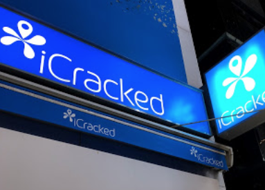 iCracked Store 新宿の写真2枚目
